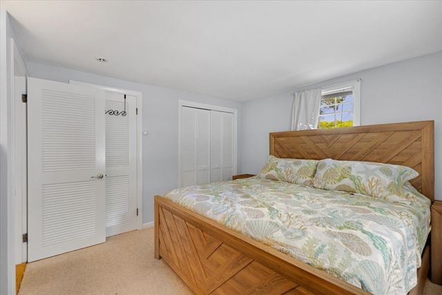 6 Parkwood Ct, Yarmouth, MA 02664
