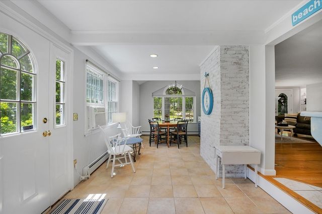 6 Parkwood Ct, Yarmouth, MA 02664