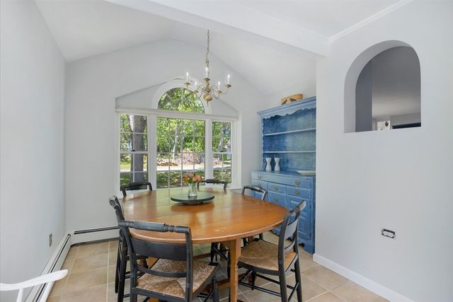 6 Parkwood Ct, Yarmouth, MA 02664