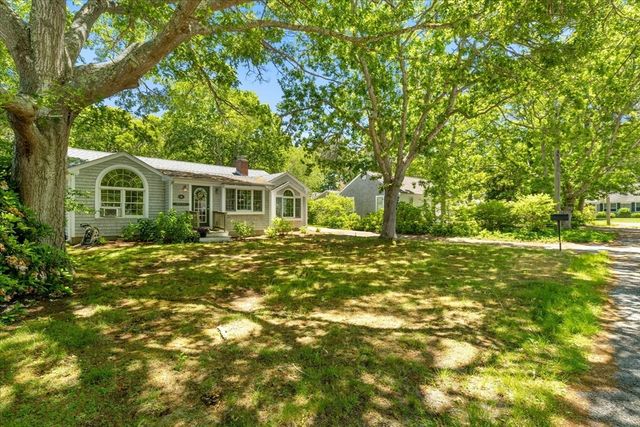 6 Parkwood Ct, Yarmouth, MA 02664