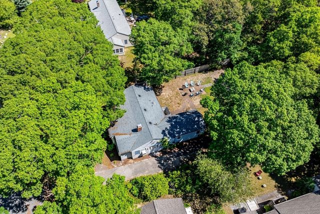 6 Parkwood Ct, Yarmouth, MA 02664