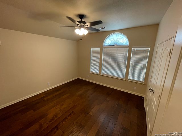 5530 Thunder Oaks, San Antonio, TX 78261