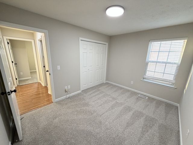 148 S Birchwood Dr, Hendersonville, TN 37075