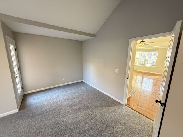 148 S Birchwood Dr, Hendersonville, TN 37075