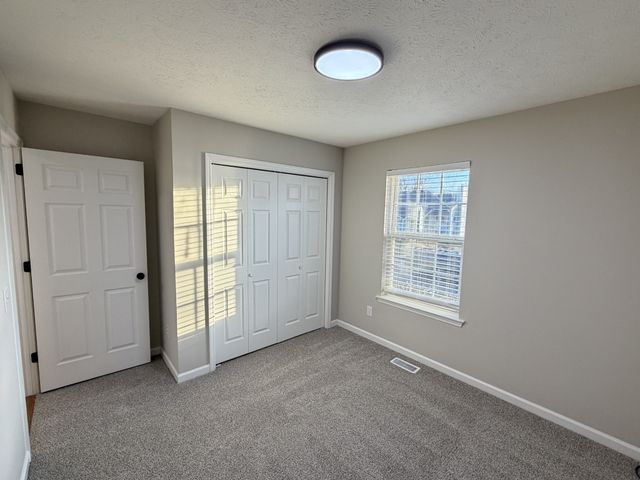 148 S Birchwood Dr, Hendersonville, TN 37075