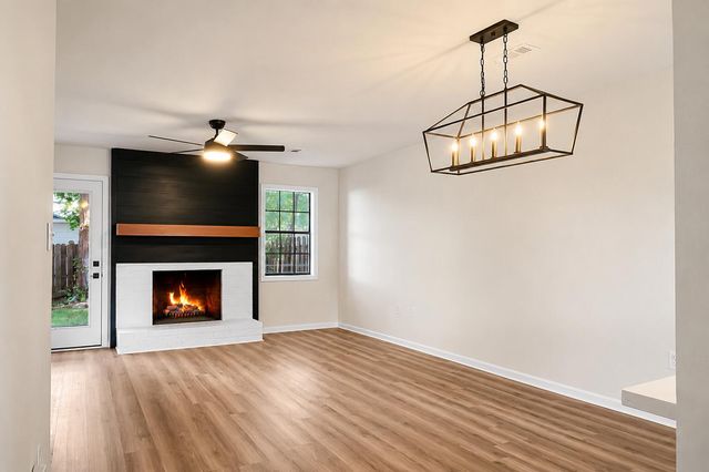 7650 Oldridge Road, North Charleston, SC 29418