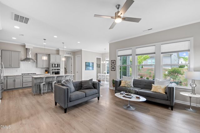 916 Market House Way, Cary, NC 27518