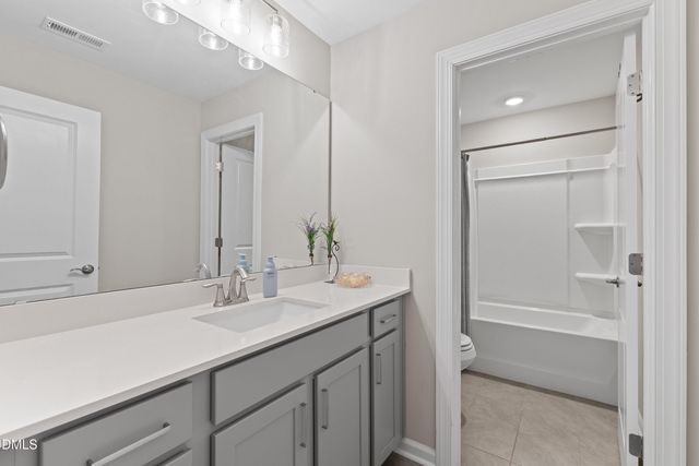 916 Market House Way, Cary, NC 27518