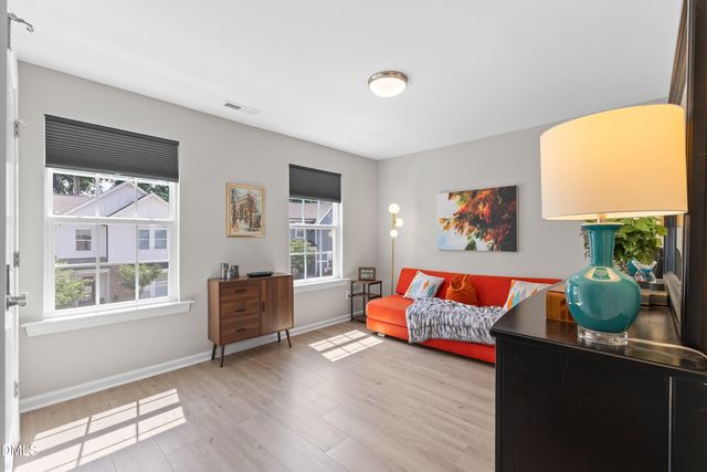 916 Market House Way, Cary, NC 27518