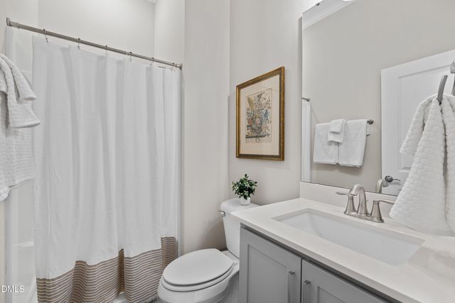 916 Market House Way, Cary, NC 27518