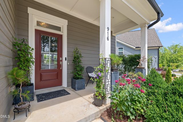 916 Market House Way, Cary, NC 27518
