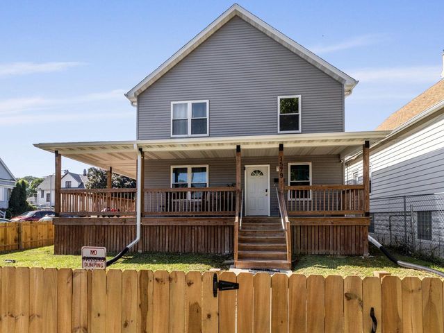 1579 S 21st STREET, Milwaukee, WI 53204
