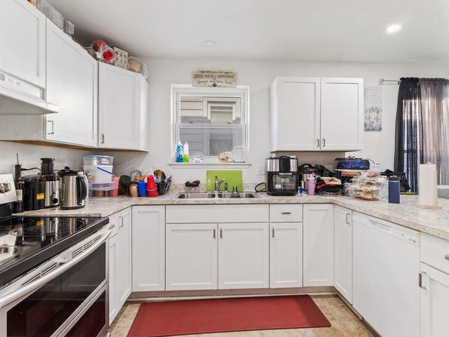 1579 S 21st STREET, Milwaukee, WI 53204