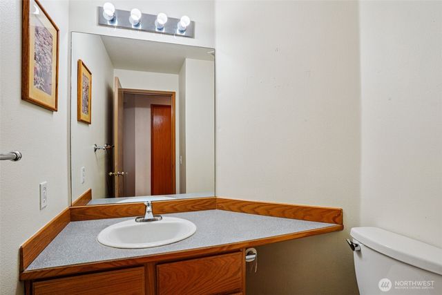 35031 8th Place SW, Federal Way, WA 98023