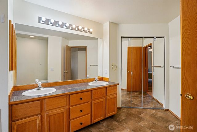 35031 8th Place SW, Federal Way, WA 98023