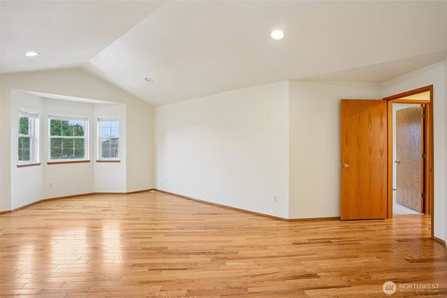 35031 8th Place SW, Federal Way, WA 98023