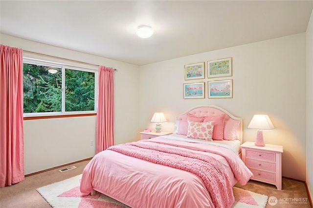 35031 8th Place SW, Federal Way, WA 98023