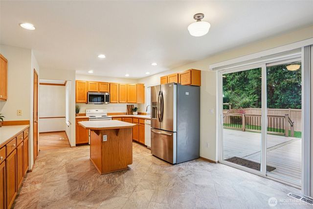 35031 8th Place SW, Federal Way, WA 98023