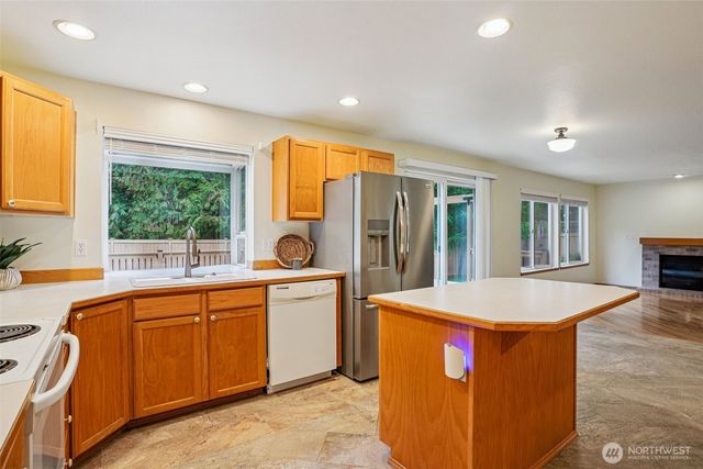 35031 8th Place SW, Federal Way, WA 98023