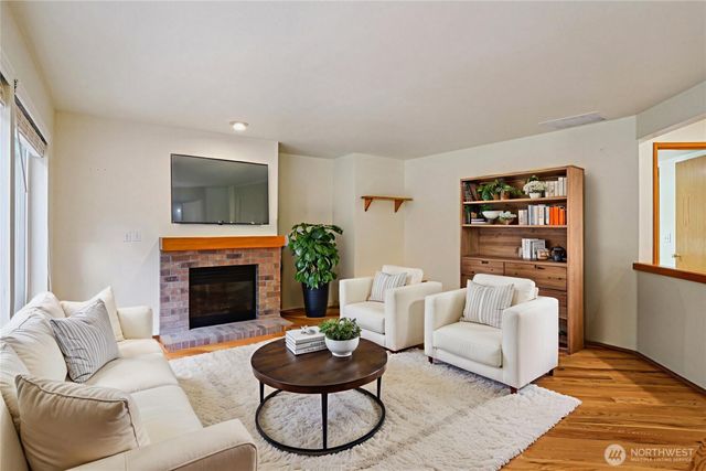 35031 8th Place SW, Federal Way, WA 98023