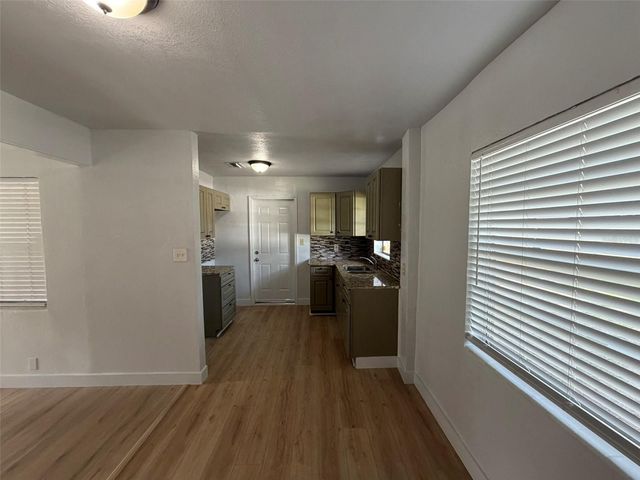 5318 S RIVER ROAD, Jacksonville, FL 32211