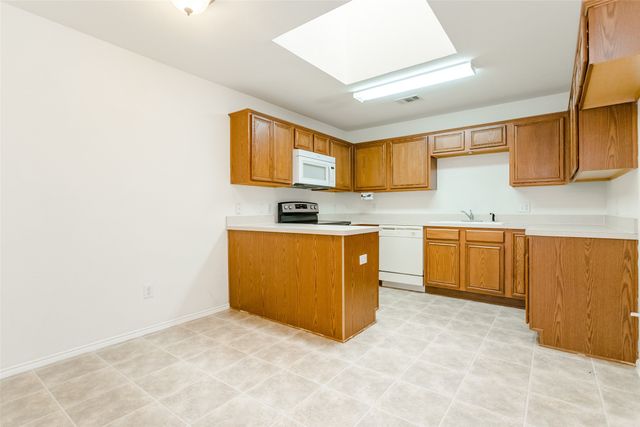 1513 S 3rd Street S, Midlothian, TX 76065