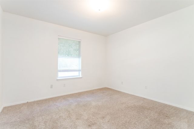 1513 S 3rd Street S, Midlothian, TX 76065