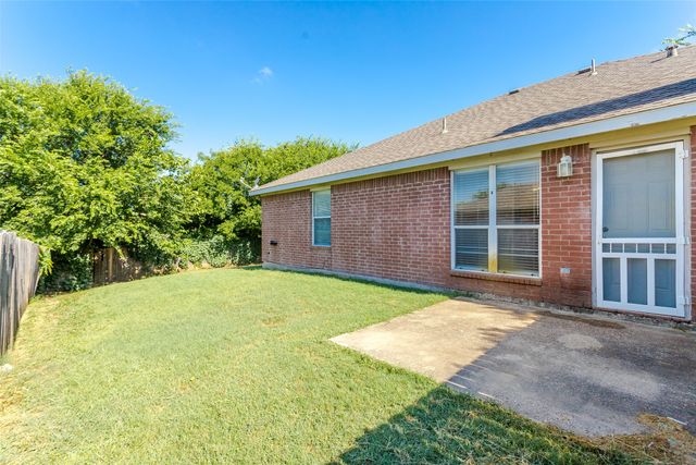 1513 S 3rd Street S, Midlothian, TX 76065