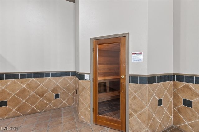 8061 Retriever Avenue, Las Vegas, NV 89147
