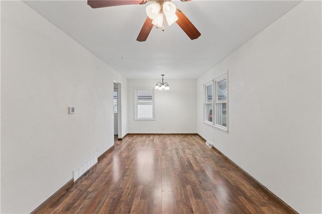 602 SW 7th Terrace, Concordia, MO 64020