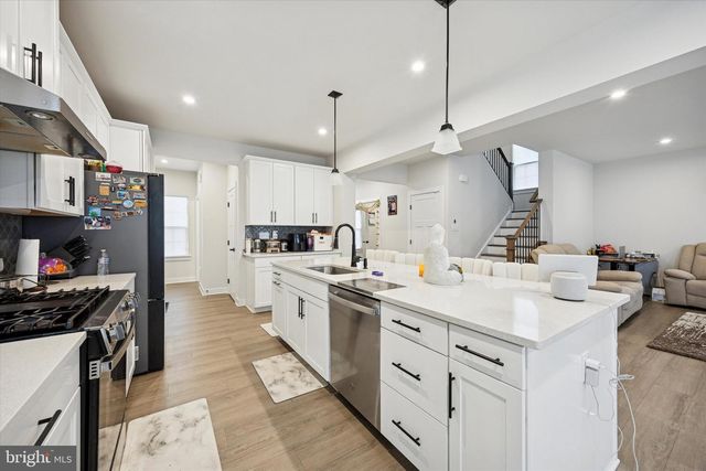 243 CHASTAIN DR, Honey Brook, PA 19344