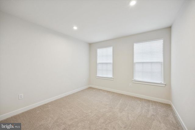 243 CHASTAIN DR, Honey Brook, PA 19344