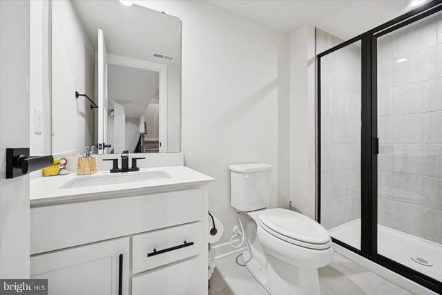 243 CHASTAIN DR, Honey Brook, PA 19344