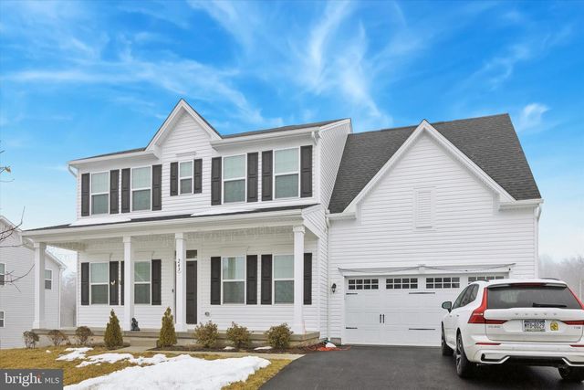 243 CHASTAIN DR, Honey Brook, PA 19344