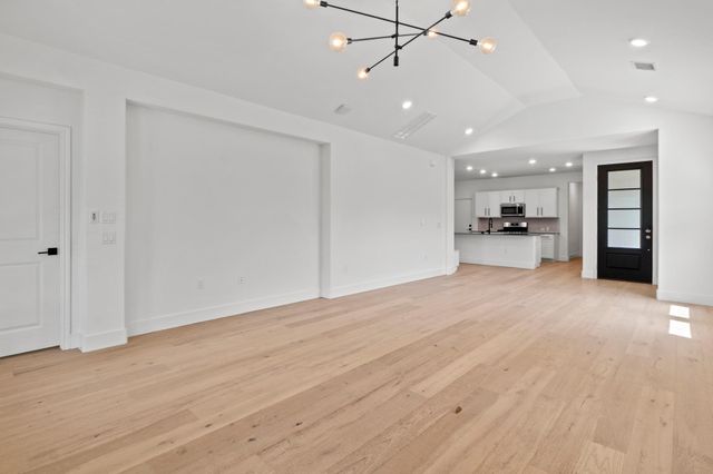 1101 Skeeter CV, Austin, TX 78748