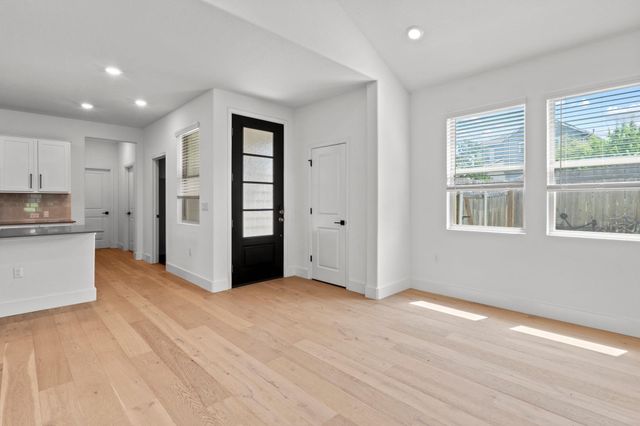 1101 Skeeter CV, Austin, TX 78748