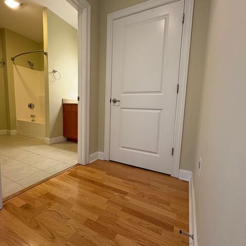 4 Harvest Drive 311, North Andover, MA 01845