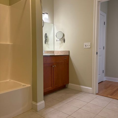 4 Harvest Drive 311, North Andover, MA 01845