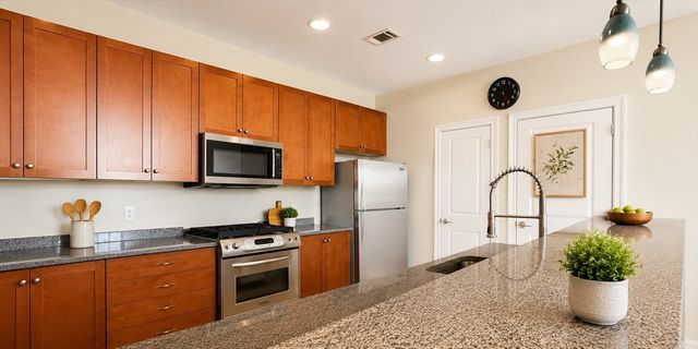 4 Harvest Drive 311, North Andover, MA 01845
