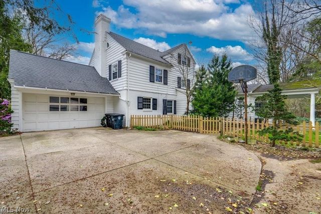 505 Ridgecrest Road, Akron, OH 44303