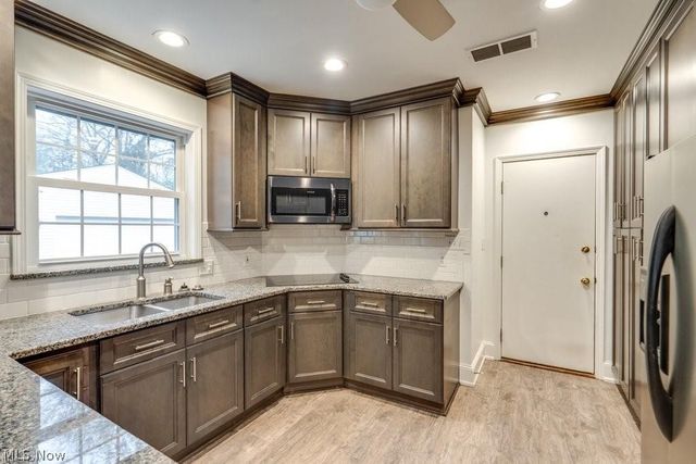 505 Ridgecrest Road, Akron, OH 44303