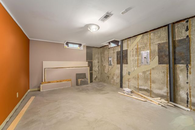 6334 N Scottsville St, Park City, KS 67219