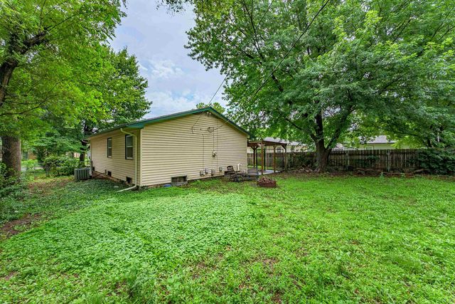 6334 N Scottsville St, Park City, KS 67219