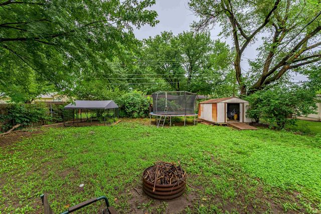 6334 N Scottsville St, Park City, KS 67219