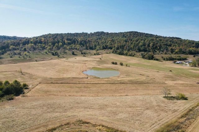 1985 Elihu Cabin Hollow Road, Somerset, KY 42501