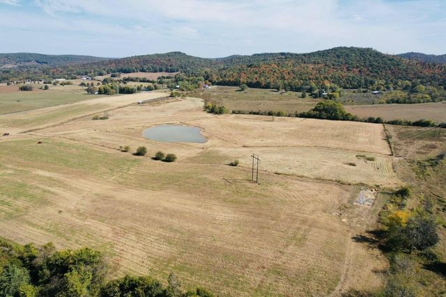 1985 Elihu Cabin Hollow Road, Somerset, KY 42501