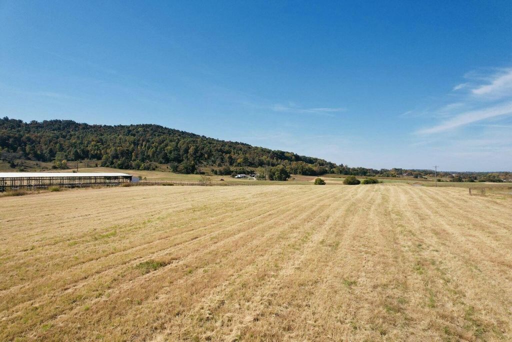 1985 Elihu Cabin Hollow Road, Somerset, KY 42501