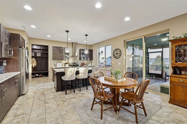 14400 Plum Drive, Urbandale, IA 50323