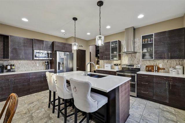 14400 Plum Drive, Urbandale, IA 50323