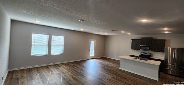 6806 Prue Rd Unit 24, San Antonio, TX 78240